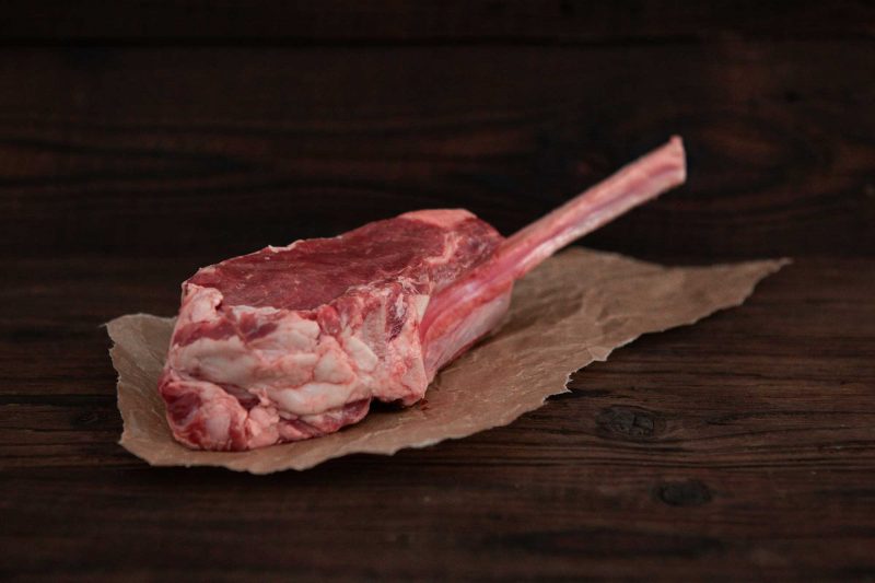 Bison Tomahawk Steak roh